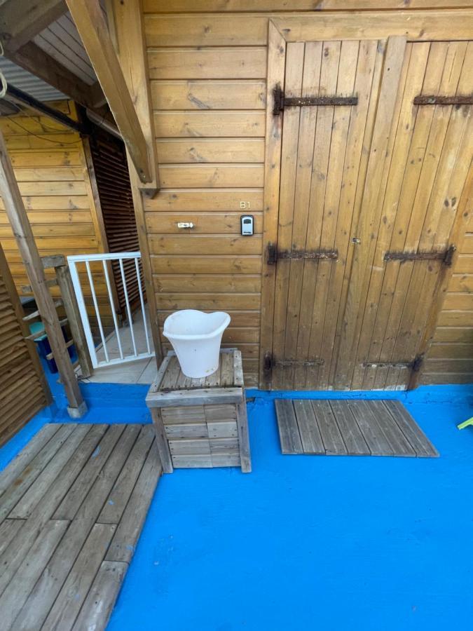 2 Bungalows Au Bord De La Plage De Montal A Moule Loues Individuellement Ou Ensemble Le Moule Εξωτερικό φωτογραφία