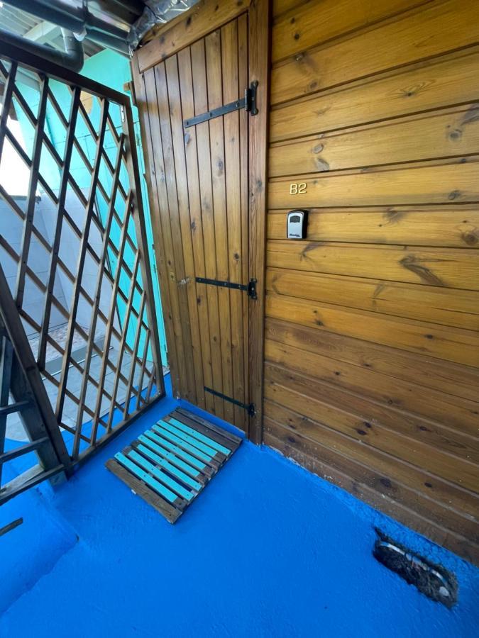 2 Bungalows Au Bord De La Plage De Montal A Moule Loues Individuellement Ou Ensemble Le Moule Εξωτερικό φωτογραφία